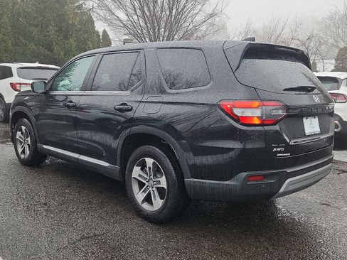 Certified 2025 Honda Pilot EX-L image 4