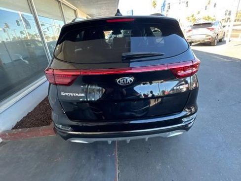 Used 2022 Kia Sportage SX AWD/4WD image 4