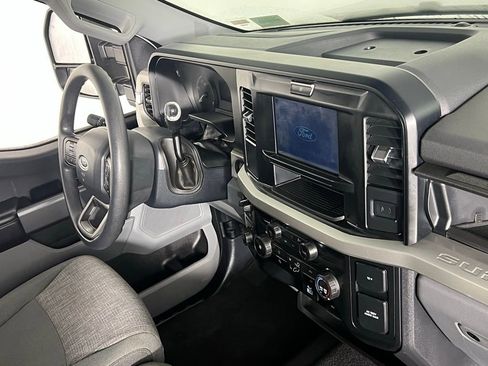 Used 2025 Ford F250 XLT image 31