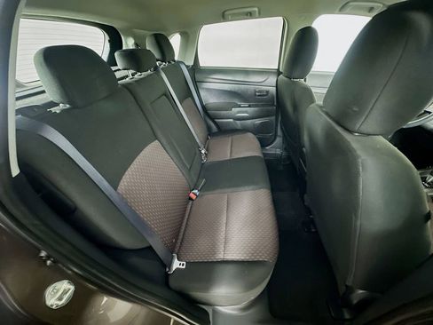 Used 2019 Mitsubishi Outlander Sport ES image 7