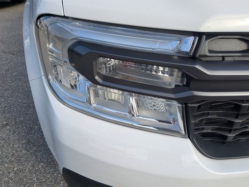 Used 2023 Ford Maverick XLT image 10