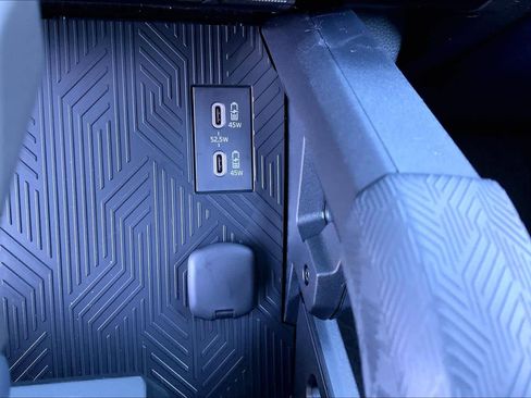 New 2026 Toyota 4Runner Hybrid Platinum image 20