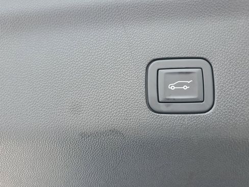 Certified 2025 Cadillac Escalade Sport Platinum AWD/4WD image 28