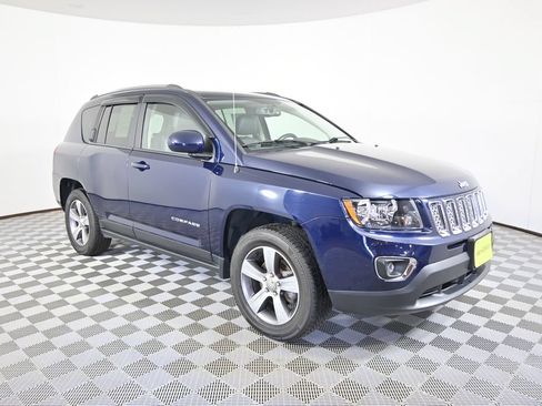 Used 2017 Jeep Compass High Altitude AWD/4WD image 9