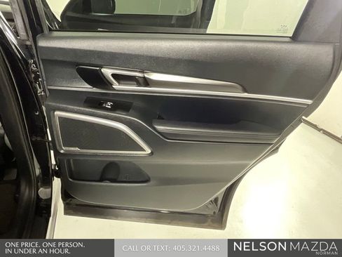 Used 2024 Kia Telluride S FWD image 23