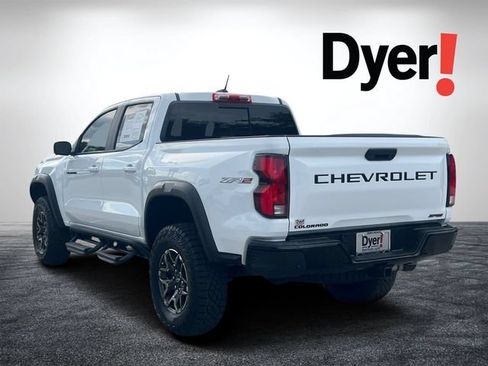 Used 2024 Chevrolet Colorado ZR2 w/ Technology Package AWD/4WD image 3
