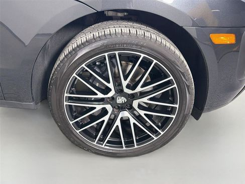 Certified 2026 Porsche Macan Turbo AWD/4WD image 14