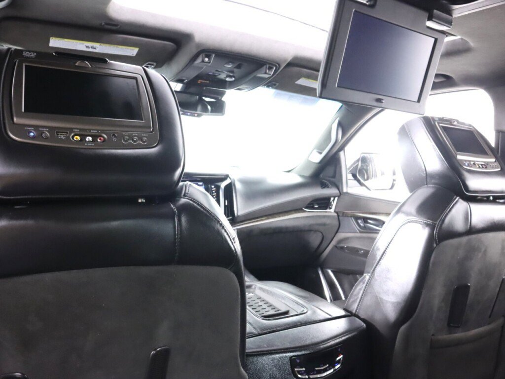 Used 2016 Cadillac Escalade ESV Platinum AWD/4WD image 33
