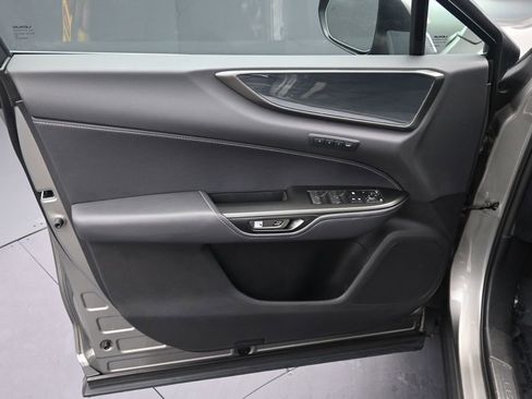 Used 2022 Lexus NX 250 AWD image 11