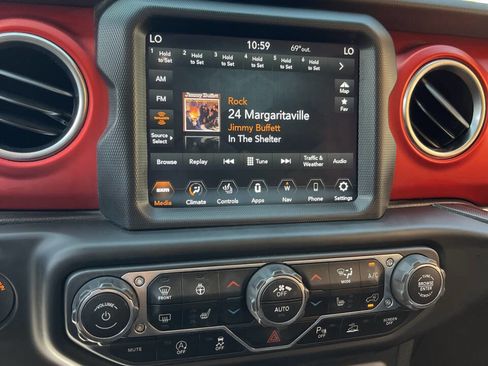 Used 2021 Jeep Wrangler Unlimited Sahara w/ Dual Top Group image 9