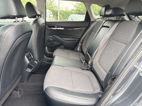Used 2024 Kia Seltos S AWD/4WD image 11