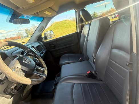 Used 2017 RAM 3500 Tradesman image 9