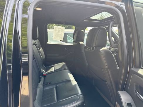 Used 2022 Nissan Frontier PRO-4X w/ Pro-4X Premium Package AWD/4WD image 9