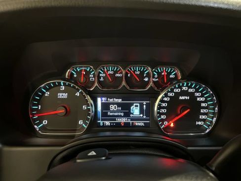 Used 2017 GMC Yukon SLT w/ Open Road Package AWD/4WD image 11