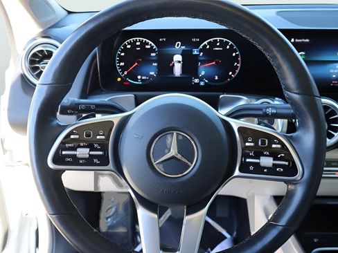 New 2026 Mercedes-Benz GLB 250 4MATIC image 30