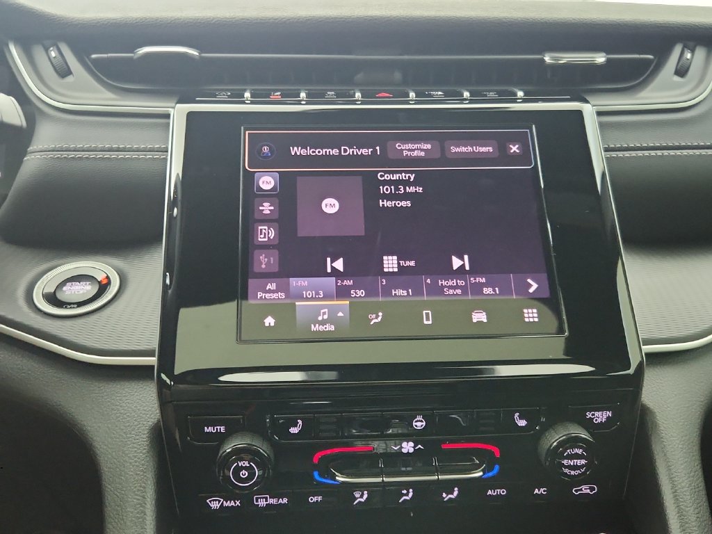 New 2026 Jeep Grand Cherokee Laredo X AWD/4WD image 24