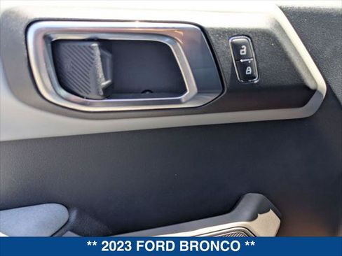 Used 2023 Ford Bronco Badlands AWD/4WD image 11