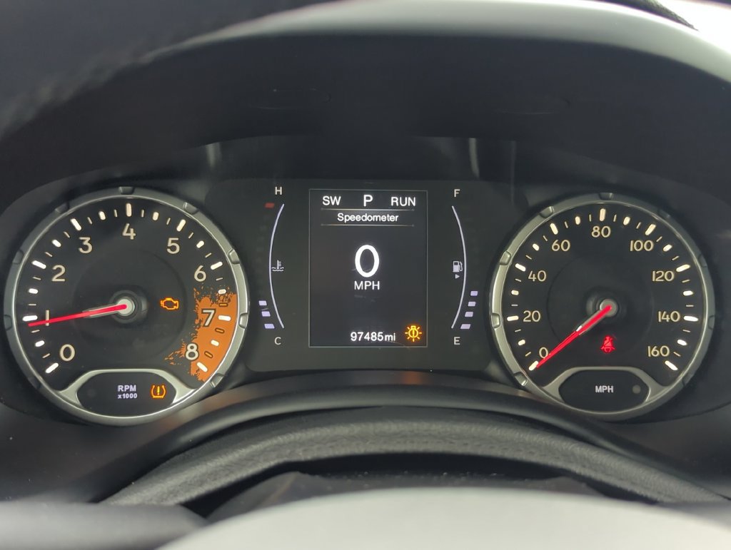 Used 2018 Jeep Renegade Latitude FWD image 14