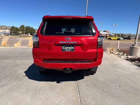 Used 2022 Toyota 4Runner SR5 Premium AWD/4WD image 7