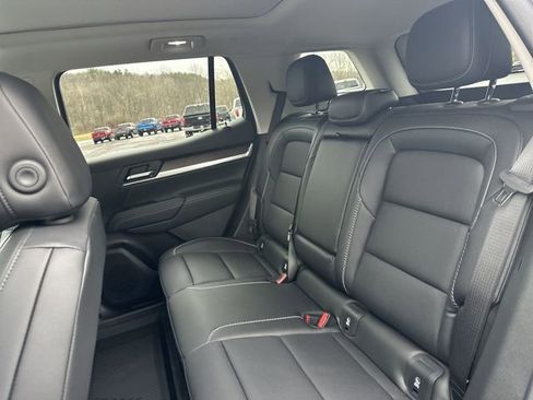 Used 2026 GMC Terrain Denali w/ LPO, Black Badging Package image 27