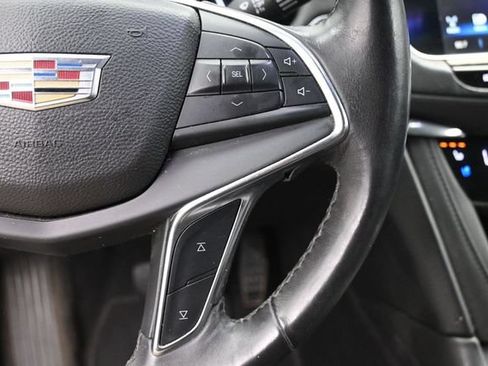 Used 2017 Cadillac XT5 Luxury w/ Driver Awareness Package AWD/4WD image 11
