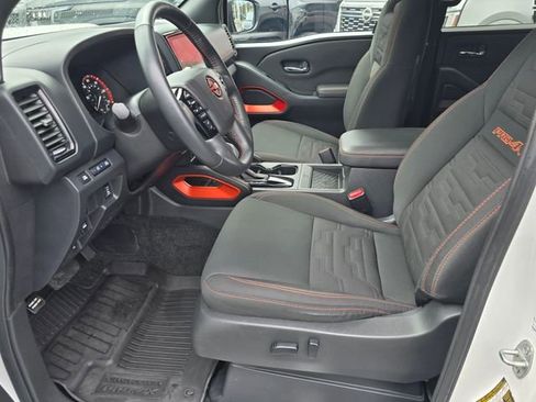 Used 2023 Nissan Frontier PRO-4X w/ Pro Convenience Package image 19
