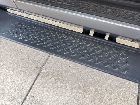 Used 2017 Jeep Wrangler Sport image 12