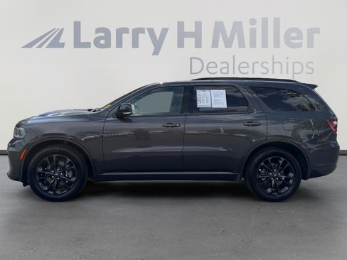 Used 2023 Dodge Durango R/T w/ Blacktop Package AWD/4WD image 2