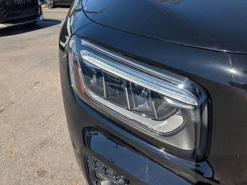 Certified 2024 Mercedes-Benz GLB 250 4MATIC image 21