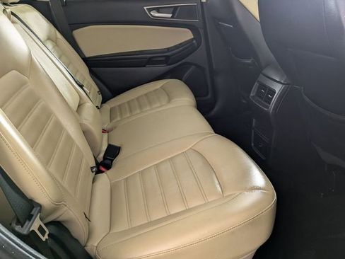 Used 2022 Ford Edge SEL image 25