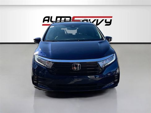 Used 2024 Honda Odyssey EX-L image 2