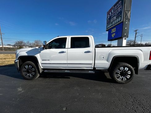 Used 2018 GMC Sierra 2500 SLT w/ Duramax Plus Package image 6