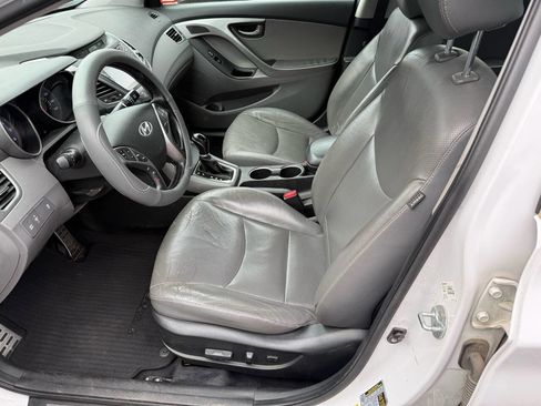 Used 2015 Hyundai Elantra Sport w/ Option Group 04 FWD image 15