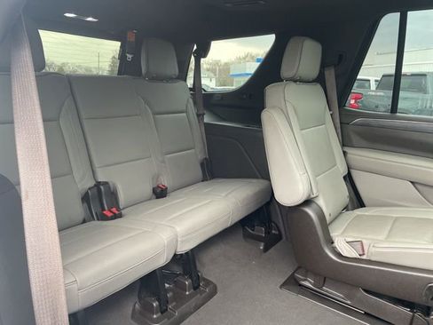 Used 2021 GMC Yukon SLT w/ SLT Premium Package RWD image 32