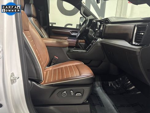 Used 2024 GMC Sierra 2500 Denali Ultimate image 28