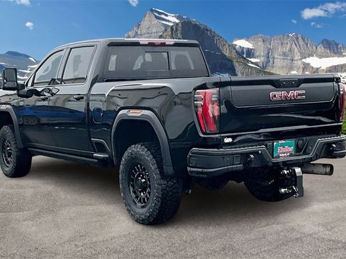 Used 2025 GMC Sierra 2500 AT4X w/ AT4X AEV Edition image 13