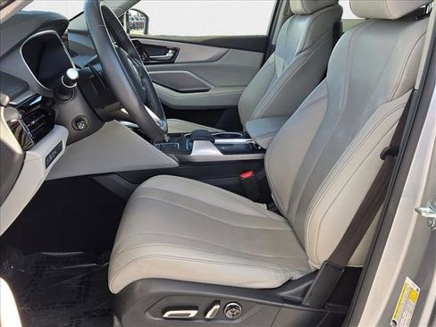 Used 2024 Acura MDX SH-AWD w/ Technology Package image 18