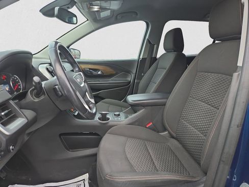 Used 2021 GMC Terrain SLE w/ Driver Convenience Package image 10
