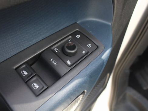 New 2025 Volkswagen ID. Buzz Pro S image 11