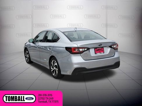 Used 2020 Subaru Legacy Premium image 5