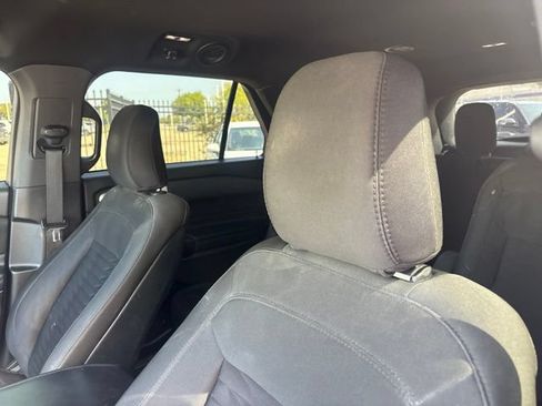 Used 2020 Ford Explorer XLT RWD image 9