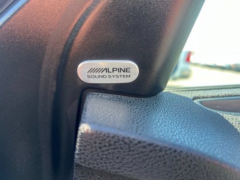 Used 2023 Chrysler 300 S RWD image 48
