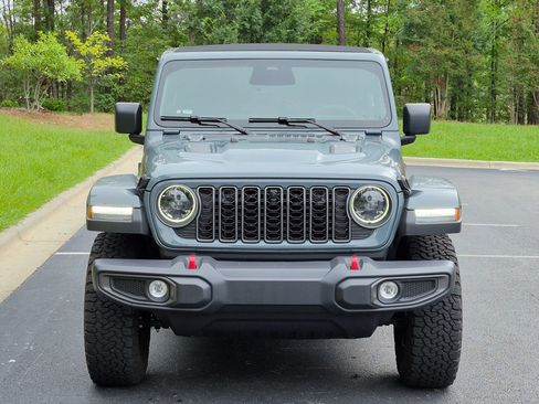 Used 2026 Jeep Wrangler Unlimited Rubicon w/ Safety Group AWD/4WD image 25