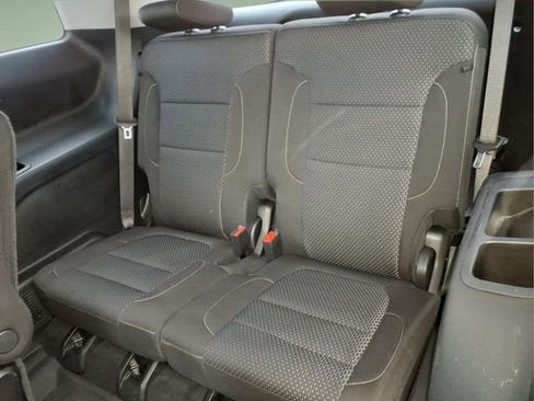 Used 2023 GMC Acadia SLE w/ Driver Convenience Package image 13