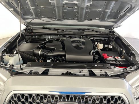 Used 2019 Toyota Tacoma TRD Off-Road RWD image 24