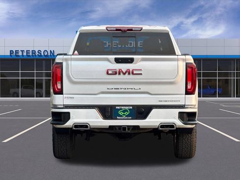 Used 2023 GMC Sierra 1500 Denali w/ Technology Package AWD/4WD image 5