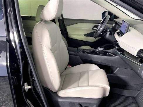Used 2024 Nissan Rogue SL w/ SL Premium Package AWD/4WD image 9