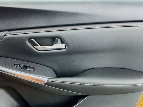 Used 2023 Nissan Sentra SR w/ Electronics Package FWD image 33