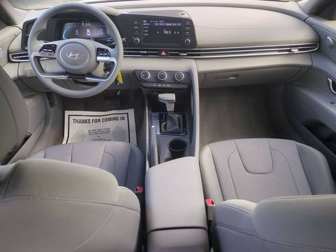 Certified 2026 Hyundai Elantra SE FWD image 21