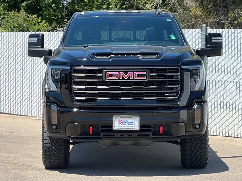Used 2024 GMC Sierra 2500 AT4X AWD/4WD image 6